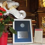 Dyplom  z nagrodą dla laureatów Przegląd